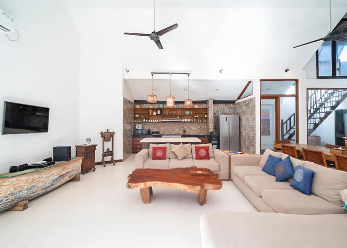 Aveli 5 Bedroom With Pool At 5 Mnt To By Car سمينياك