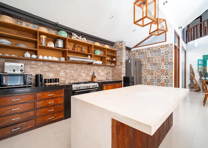 Aveli 5 Bedroom With Pool At 5 Mnt To By Car فيلة