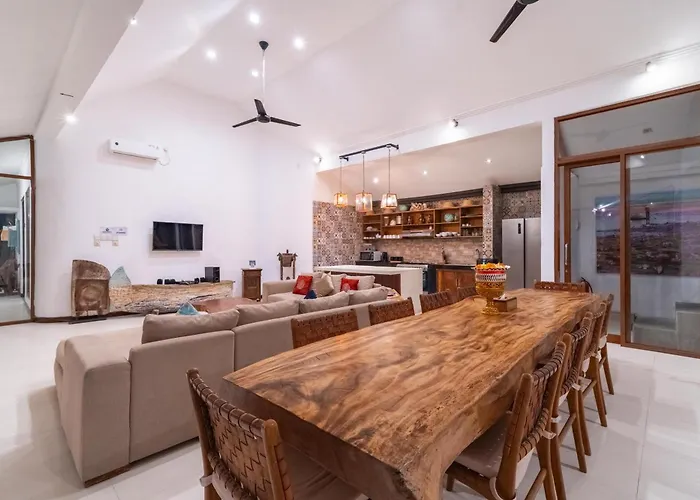 فيلة Aveli 5 Bedroom With Pool At 5 Mnt To By Car