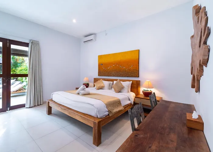 Aveli 5 Bedroom With Pool At 5 Mnt To By Car 别墅
