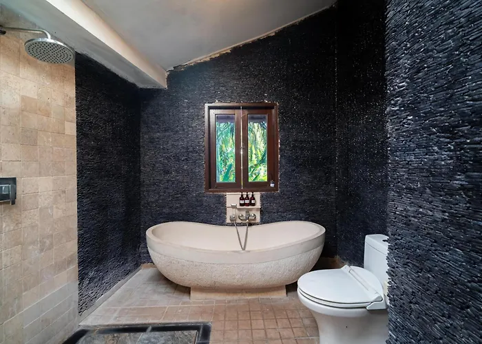 Aveli 5 Bedroom With Pool At 5 Mnt To By Car